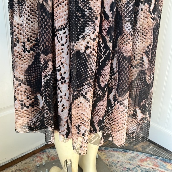 NWOT Zara Basic Snake Skin Print Pleated Midi Skirt M - Picture 6 of 11